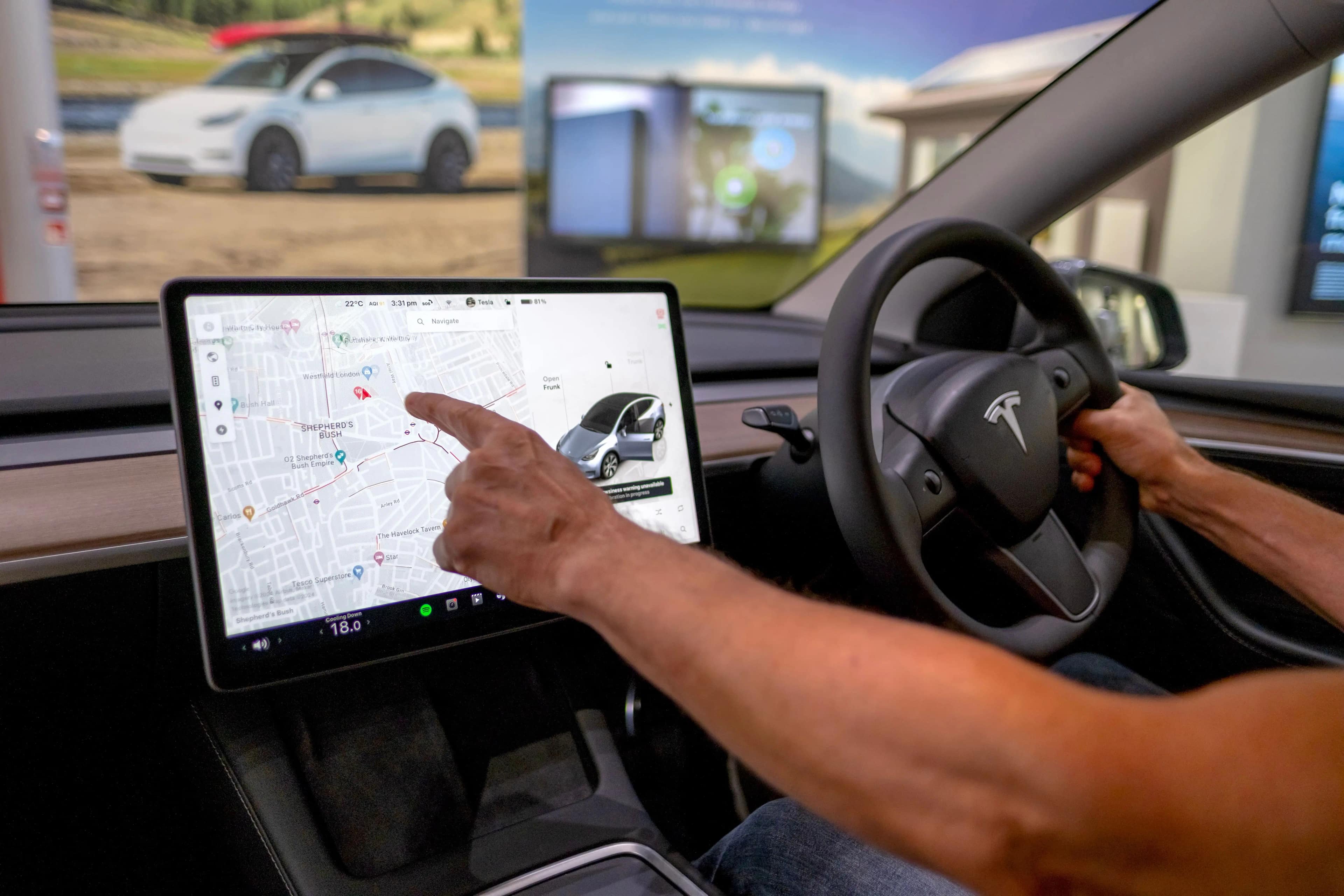 L’intérieur des Tesla : confort, technologie et modernité
