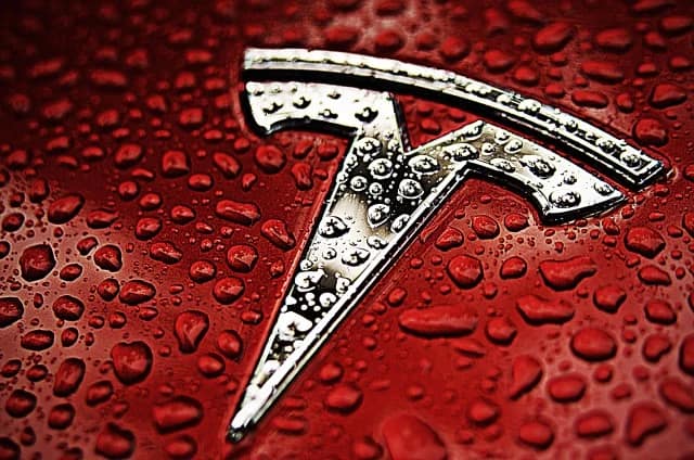 Tesla Model E : Histoire, concept et réalité derrière le nom de code de la Tesla Model 3