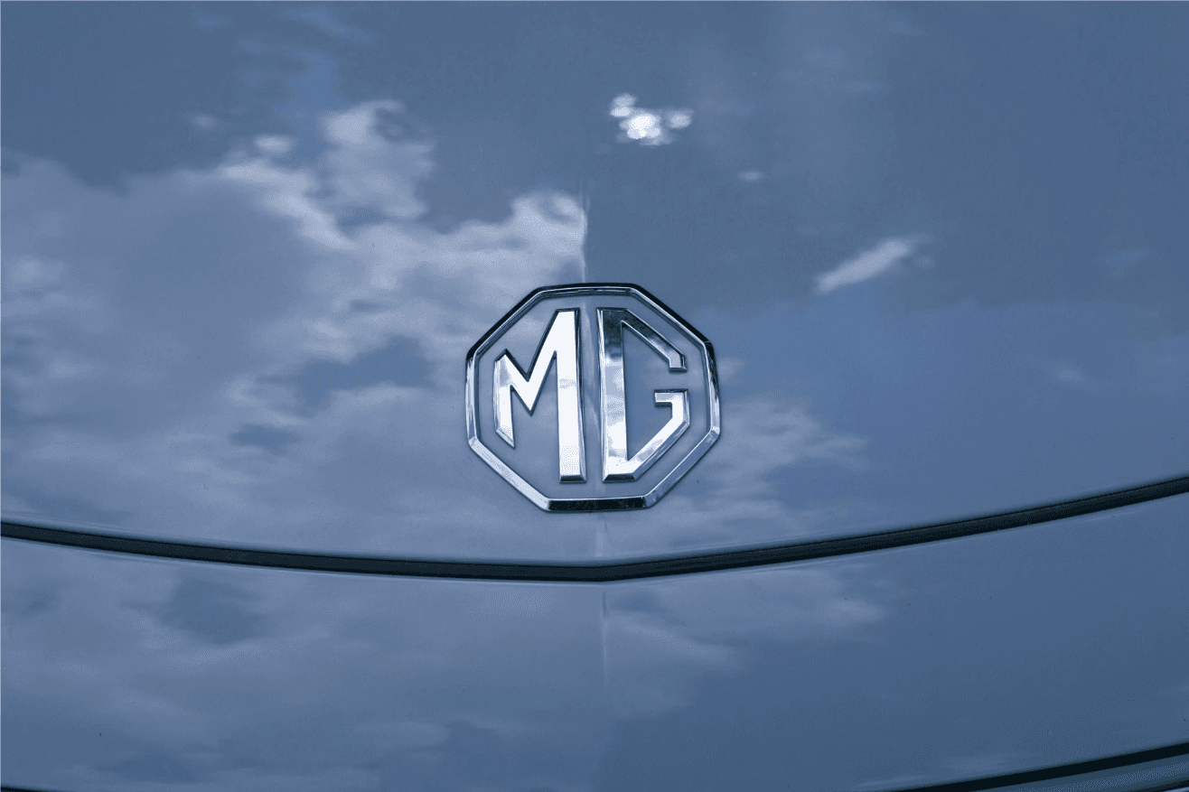 Promos MG électriques 2026 : jusqu’à 8 000 € d’aides, mais quelle solution de recharge prévoir à domicile ?